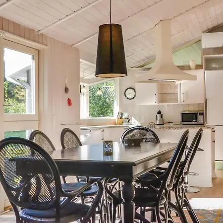 4 Bedroom Stunning In Gilleleje